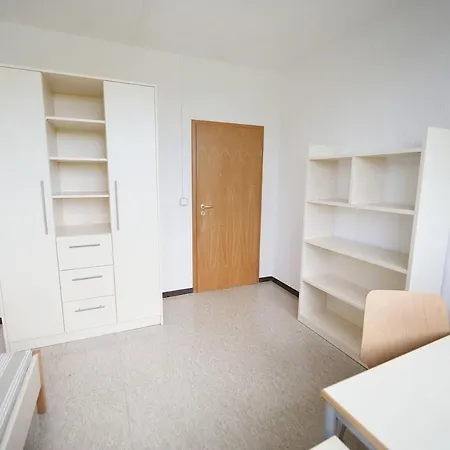 Apartment Staylonger Near Tram Stop Leipzig